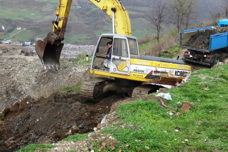 EXHUMATION EFFORTS INTENSIFIED AT THE SITE OF BUĆA POTOK. ENGAGEMENT OF ADDITIONAL MACHINERY WILL ACCELERATE THE EFFORTS AIMED AT FINDING THE MORTAL REMAINS