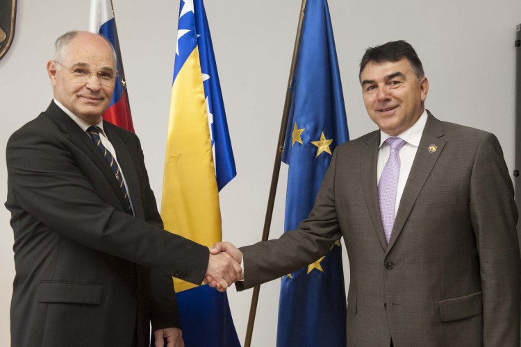 NAJVIŠI ZVANIČNICI TUŽILAŠTVA BiH I VRHOVNOG DRŽAVNOG TUŽILAŠTVA SLOVENIJE U LJUBLJANI DOGOVARALI ZAJEDNIČKU SARADNJU U BORBI PROTIV TERORIZMA I ORGANIZIRANOG KRIMINALA