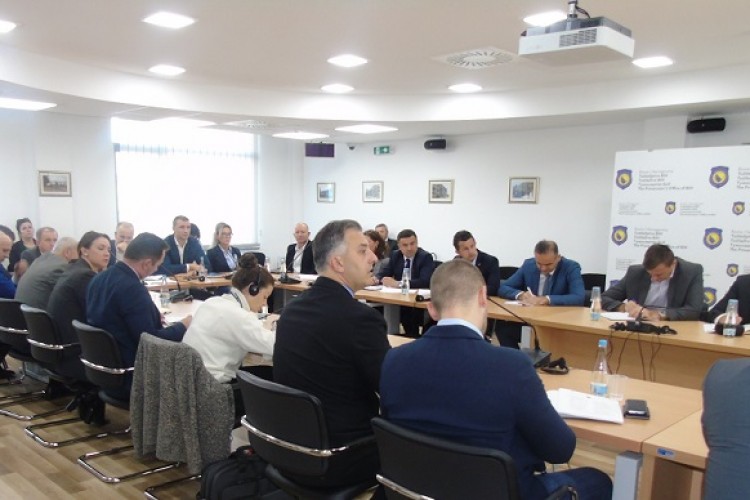 GLAVNA TUŽITELJICA TUŽILAŠTVA BiH SAZVALA ZAJEDNIČKI SASTANAK UDARNIH GRUPA ZA BORBU PROTIV TERORIZMA I BORBU PROTIV TRGOVINE LJUDIMA I ILEGALNIH MIGRACIJA