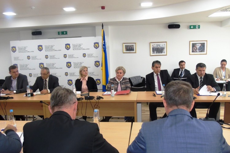 GLAVNA TUŽITELJICA TUŽILAŠTVA BiH SAZVALA ZAJEDNIČKI SASTANAK UDARNIH GRUPA ZA BORBU PROTIV TERORIZMA I BORBU PROTIV TRGOVINE LJUDIMA I ILEGALNIH MIGRACIJA