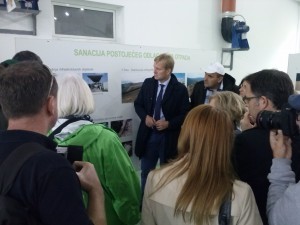 DELEGATION OF AMBASSADORS IN BIH VISITED THE EXHUMATION SITES AT LANDFILL IN BUĆA POTOK AND TOMAŠICA 