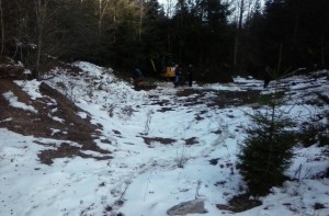 U OPĆINI VLASENICA, PO NALOGU TUŽILAŠTVA BiH, PROVODI SE EKSHUMACIJA; PRONAĐENI NEKOMPLETNI OSTACI JEDNOG TIJELA, POTRAGA SE NASTAVLJA