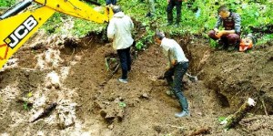 GRAVE WITH MORTAL REMAINS OF SEVERAL PERSONS FOUND ON MOUNT IGMAN