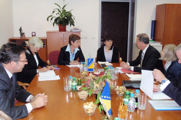 ОДРЖАН САСТАНАК ЗВАНИЧНИКА ТУЖИЛАШТВА БиХ СА ГЛАВНИМ ТУЖИОЦЕМ ПРИ МКСЈ