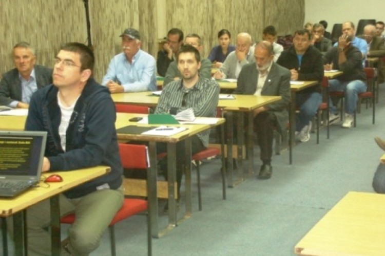 OKRUGLI STO POSVEĆEN PRIBLIŽAVANJU PRAVOSUDNIH INSTITUCIJA BiH LOKALNIM ZAJEDNICAMA ODRŽAN U KONJICU