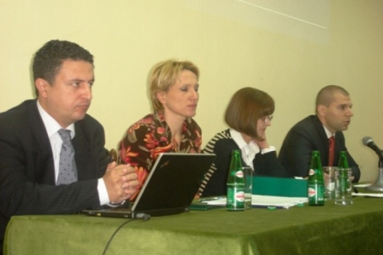 OKRUGLI STO POSVEĆEN PRIBLIŽAVANJU PRAVOSUDNIH INSTITUCIJA BiH LOKALNIM ZAJEDNICAMA ODRŽAN U KONJICU