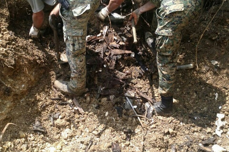 NA LOKALITETU U BLIZINI TEŠNJA PRONAĐENA VELIKA KOLIČINA ORUŽJA I EKSPLOZIVNIH SREDSTAVA. TUŽILAŠTVO BiH I SIPA NASTAVLJAJU AKTIVNOSTI U OVOM PREDMETU U PRAVCU OTKRIVANJA ODGOVORNIH OSOBA