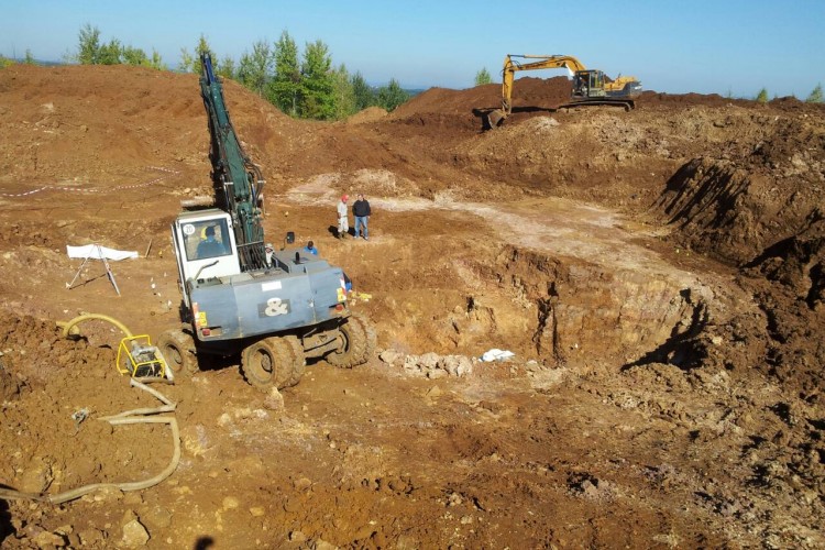 EXHUMATION AT THE LOCATION OF TOMAŠICA, NEAR PRIJEDOR CONTINUES. SEVERAL BODIES AND VICTIMS' PERSONAL EFFECTS UNCOVERED.