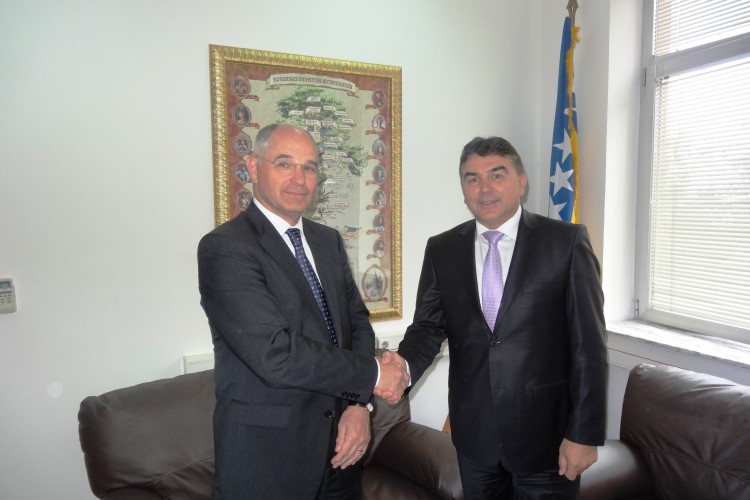 CHIEF PROSECUTOR MET WITH THE DELEGATION OF THE OFFICE OF THE STATE PROSECUTOR GENERAL OF THE REPUBLIC OF SLOVENIA. CENTRAL TOPICS OF THE MEETING PERTAINED TO THE INTERSTATE COOPERATION IN FIGHTING ALL FORMS OF CRIMES