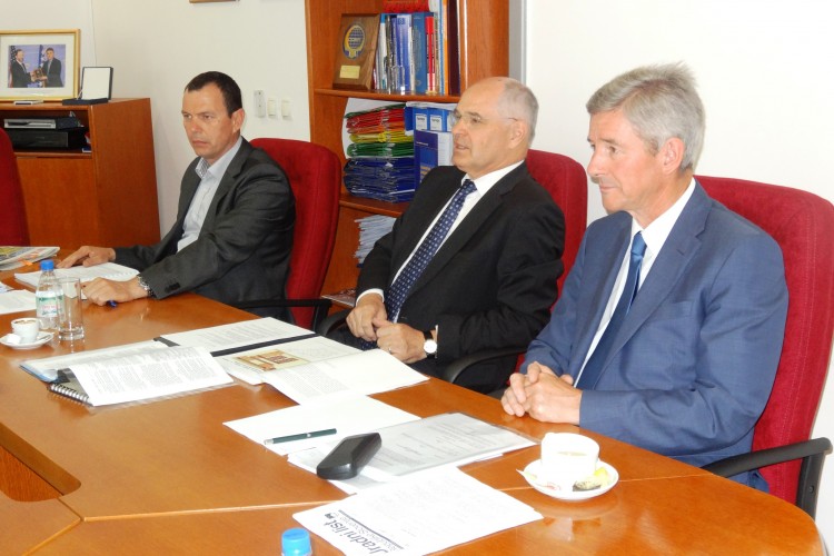 CHIEF PROSECUTOR MET WITH THE DELEGATION OF THE OFFICE OF THE STATE PROSECUTOR GENERAL OF THE REPUBLIC OF SLOVENIA. CENTRAL TOPICS OF THE MEETING PERTAINED TO THE INTERSTATE COOPERATION IN FIGHTING ALL FORMS OF CRIMES