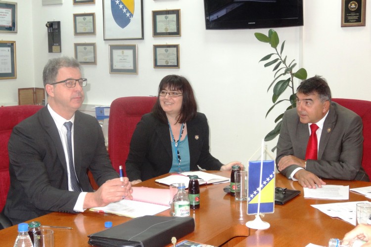 CHIEF PROSECUTOR GORAN SALIHOVIC MET CHIEF PROSECUTOR SERGE BRAMMERTZ. CHIEF PROSECUTOR BRAMMERTZ NOTED THAT SIGNIFICANT PROGRESS WAS MADE IN PROSECUTION OF CATEGORY 2 CASES