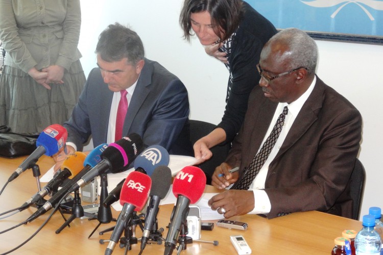 CHIEF PROSECUTOR GORAN SALIHOVIĆ MET WITH PROSECUTOR OF THE MECHANISM FOR INTERNATIONAL CRIMINAL TRIBUNALS (MICT) HASSAN B. JALLOW. PROSECUTOR JALLOW VOICED HIS PRAISE FOR THE WORK AND EFFORTS OF THE PROSECUTOR’S OFFICE OF BIH
