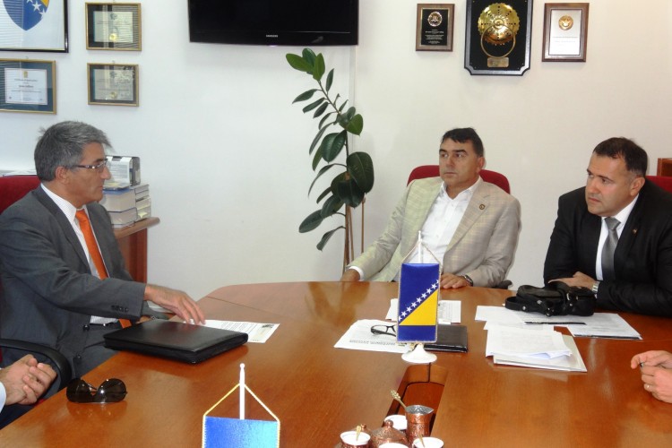 GLAVNI TUŽILAC SE SASTAO SA POLICIJSKIM ATAŠEOM AMBASADE ITALIJE. RAZGOVARANO O REALIZACIJI PROJEKATA MEĐUNARODNE SARADNJE U BORBI PROTIV ORGANIZIRANOG KRIMINALA