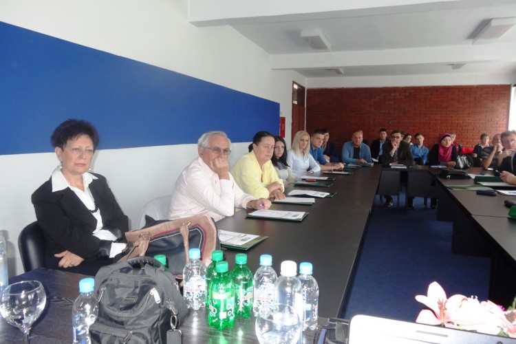 OKRUGLI STOL O PRIBLIŽAVANJU RADA TUŽITELJSTVA BiH I SUDA BiH LOKALNIM ZAJEDNICAMA ODRŽAN U KLADNJU