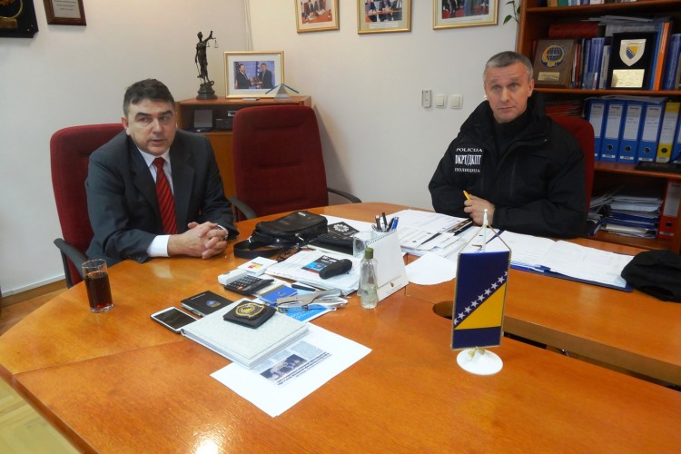 CHIEF PROSECUTOR MET WITH THE DIRECTOR OF THE DIRECTORATE FOR COORDINATION OF POLICE BODIES. THEY DISCUSSED THE SECURITY SITUATION IN BOSNIA AND HERZEGOVINA AND COOPERATION 