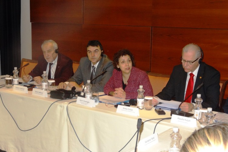 ODRŽAN TRILATERALNI SASTANAK TUŽILACA REGIONA. SARADNJA U BORBI PROTIV NEKAŽNJIVOSTI RATNIH ZLOČINA PRIORITET U NAREDNOM PERIODU