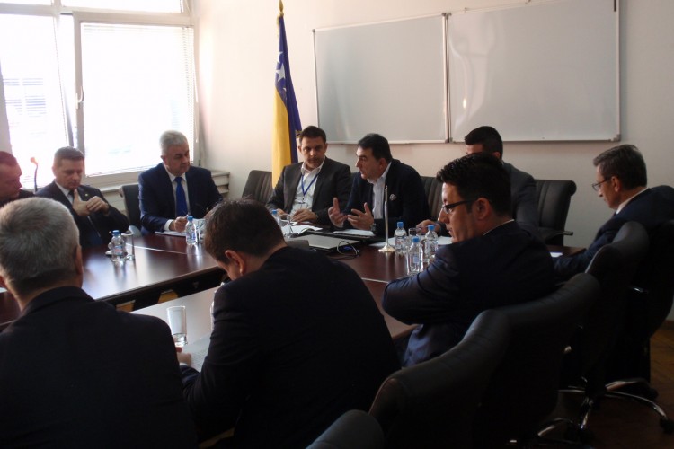 ИНТЕНЗИВИРАНА САРАДЊА СА ПАРТНЕРСКИМ АГЕНЦИЈАМА У ИНОСТРАНСТВУ НА ЛОЦИРАЊУ И ПРОЦЕСУИРАЊУ ДРЖАВЉАНА БиХ КОЈИ СУ УЧЕСТВОВАЛИ НА РАТИШТИМА У СИРИЈИ И ИРАКУ