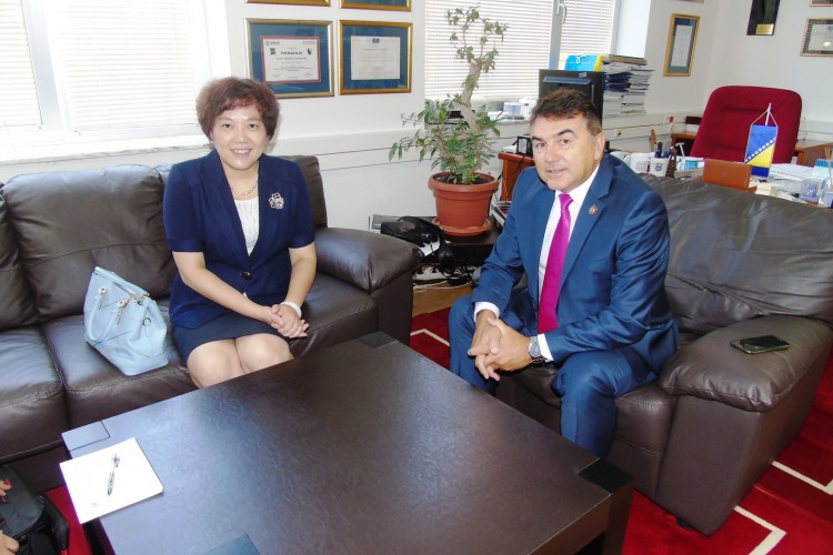 GLAVNI TUŽITELJ SE SASTAO SA VELEPOSLANICOM NR KINE U BiH