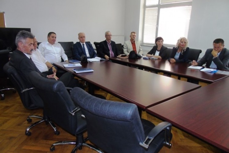 ODRŽAN SASTANAK DUŽNOSNIKA TUŽITELJSTVA BiH I UPRAVE ZA NEIZRAVNO OPOREZIVANJE BiH