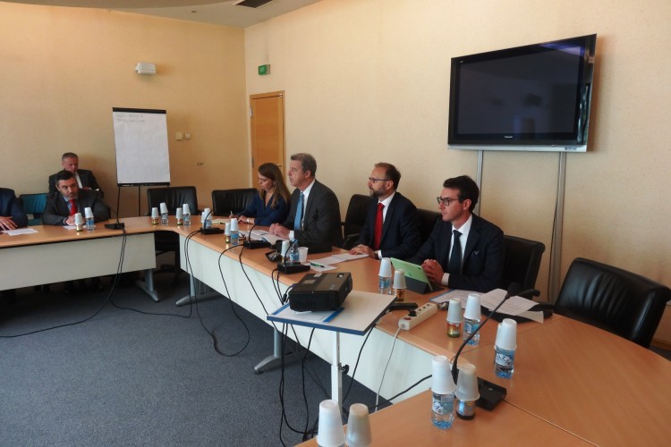 ШТО БРЖИ ПРОНАЛАЗАК И ИДЕНТИФИКАЦИЈА ОКО 7.000 ЛИЦА ЗА КОЈИМА СЕ ЈОШ УВИЈЕК ТРАГА, ТЕМА ЈЕ ОДРЖАНОГ САСТАНКА ЗВАНИЧНИКА ТУЖИЛАШТВА БиХ И ИНСТИТУЦИЈА БиХ СА ГЛАВНИМ ТУЖИОЦЕМ ПРИ ММКС-у, СЕРЖОМ БРАМЕРЦОМ