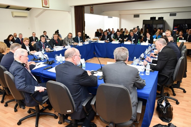 В.Д. ГЛАВНОГ ТУЖИОЦА ТУЖИЛАШТВА БиХ, ГОРДАНА ТАДИЋ, УЧЕСТВУЈЕ НА РЕГИОНАЛНОЈ КОНФЕРЕНЦИЈИ О БОРБИ ПРОТИВ МЕЂУНАРОДНОГ ОРГАНИЗОВАНОГ КРИМИНАЛА У ЗАГРЕБУ