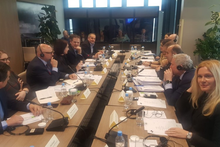 ГЛАВНА ТУЖИТЕЉКА ГОРДАНА ТАДИЋ НА САСТАНКУ РАДНЕ ГРУПЕ О КРИВИЧНОМ ПРОЦЕСУИРАЊУ ПОВРАТНИКА СА СТРАНИХ РАТИШТА