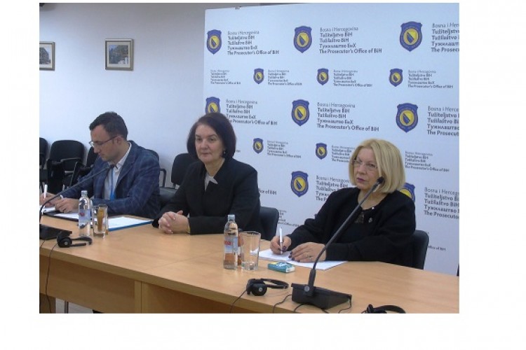 ГЛАВНА ТУЖИТЕЉКА, ТУЖИОЦИ И СТРУЧНО ОСОБЉЕ ПОСЕБНОГ ОДЈЕЛА ЗА ОРГАНИЗОВАНИ КРИМИНАЛ, ПРИВРЕДНИ КРИМИНАЛ И КОРУПЦИЈУ ТУЖИЛАШТВА БиХ САСТАЛИ СУ СЕ СА ЗВАНИЧНИЦИМА ПРОЈЕКТА EU4JUSTICE