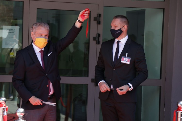 ГЛАВНА ТУЖИТЕЉКА ГОРДАНА ТАДИЋ ПРИСУСТВОВАЛА ЦЕРЕМОНИЈИ СВЕЧАНОГ ОТВAРAЊА ДРЖАВНОГ ЗАТВОРА У ВОЈКОВИЋИМА