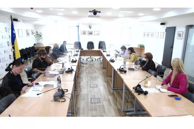 ГЛАВНА ТУЖИТЕЉКА И ЗВАНИЧНИЦИ ПОСЕБНОГ ОДЈЕЛА ЗА РАТНЕ ЗЛОЧИНЕ САСТАЛИ СЕ СА СТАЛНИМ СУДСКИМ ВИЈЕЋЕМ ЗА РАТНЕ ЗЛОЧИНЕ СУДА БиХ