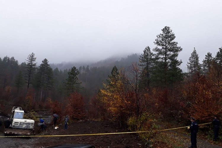 ЗАПОЧЕТА ЕКСХУМАЦИЈА У ОПШТИНИ ЗАВИДОВИЋИ