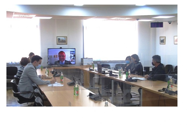 CHIEF PROSECUTOR HOLDS A MEETING WITH IRMCT OTP OFFICIALS