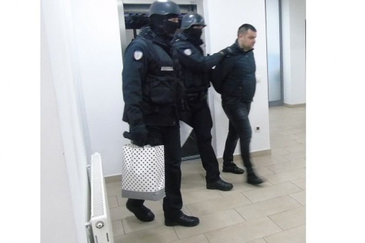 ПРИЈЕДЛОГ ПРИТВОРА ЗА АЛЕКСАНДАРА НИКОЛИЋА (1991), ОСУМЊИЧЕНОГ ЗА ОРГАНИЗОВАНИ КРИМИНАЛ И НЕОВЛАШТЕНИ ПРОМЕТ ОПОЈНИМ ДРОГАМА