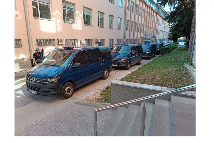 DETENTION MOTION FOR FIVE SUSPECTS IN THE SKY CASE CODE-NAMED “OVERDOSE 2”