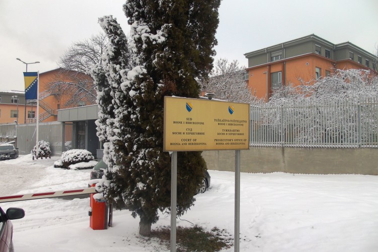 PRIJEDLOG PRITVORA ZA DVOJICU OSUMNJIČENIH ZA MEĐUNARODNO KRIJUMČARENJE OPOJNE DROGE IZ CRNE GORE U BiH